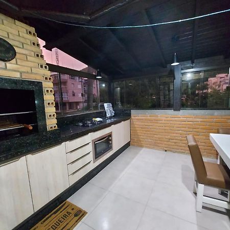 Apartamento 12 - Bombinhas - 200 Metros Da Praia Екстериор снимка