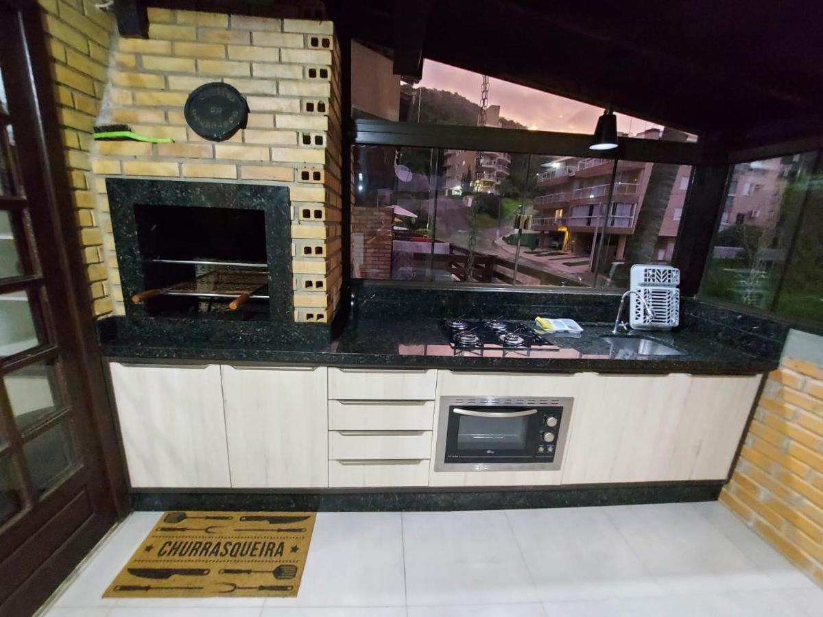 Apartamento 12 - Bombinhas - 200 Metros Da Praia Екстериор снимка