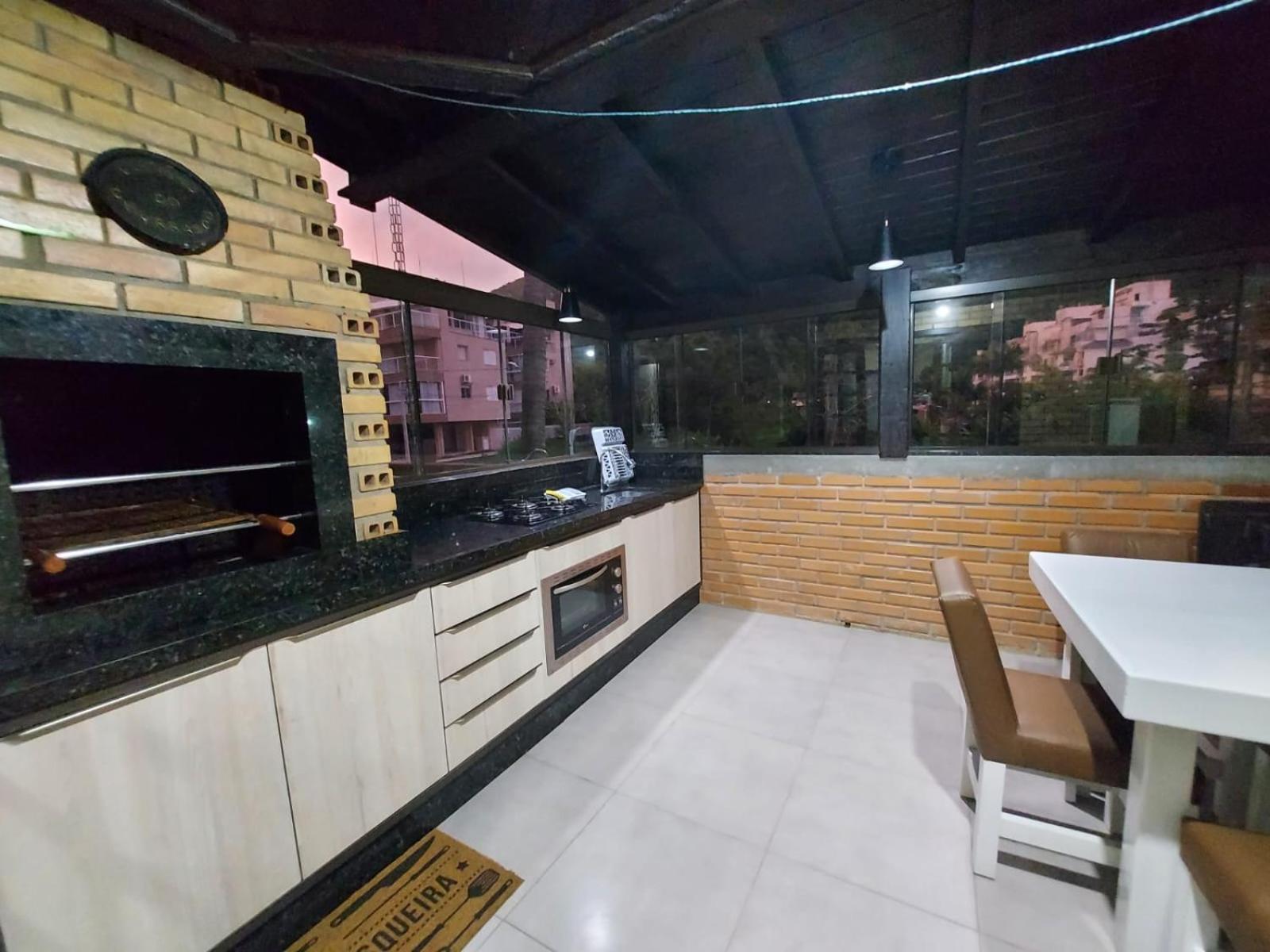 Apartamento 12 - Bombinhas - 200 Metros Da Praia Екстериор снимка