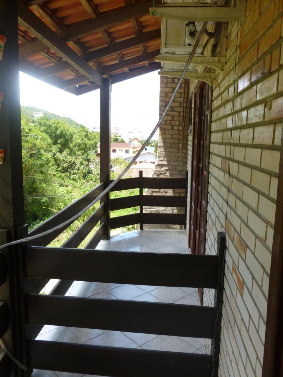Apartamento 12 - Bombinhas - 200 Metros Da Praia Екстериор снимка