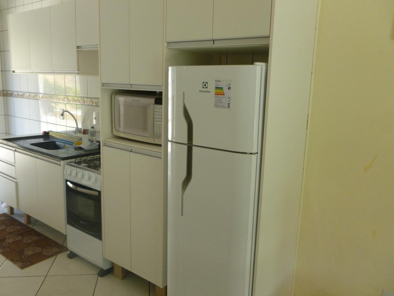 Apartamento 12 - Bombinhas - 200 Metros Da Praia Екстериор снимка